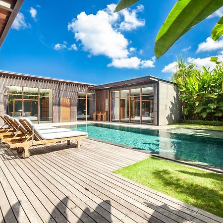 Brand New 5 Bedroom Villa Enclosed Living Room Canggu Exterior foto