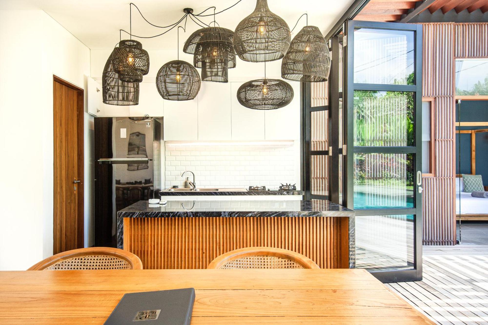 Brand New 5 Bedroom Villa Enclosed Living Room Canggu Exterior foto